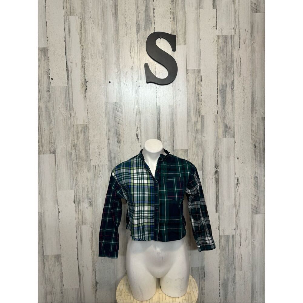 Green cropped flannel